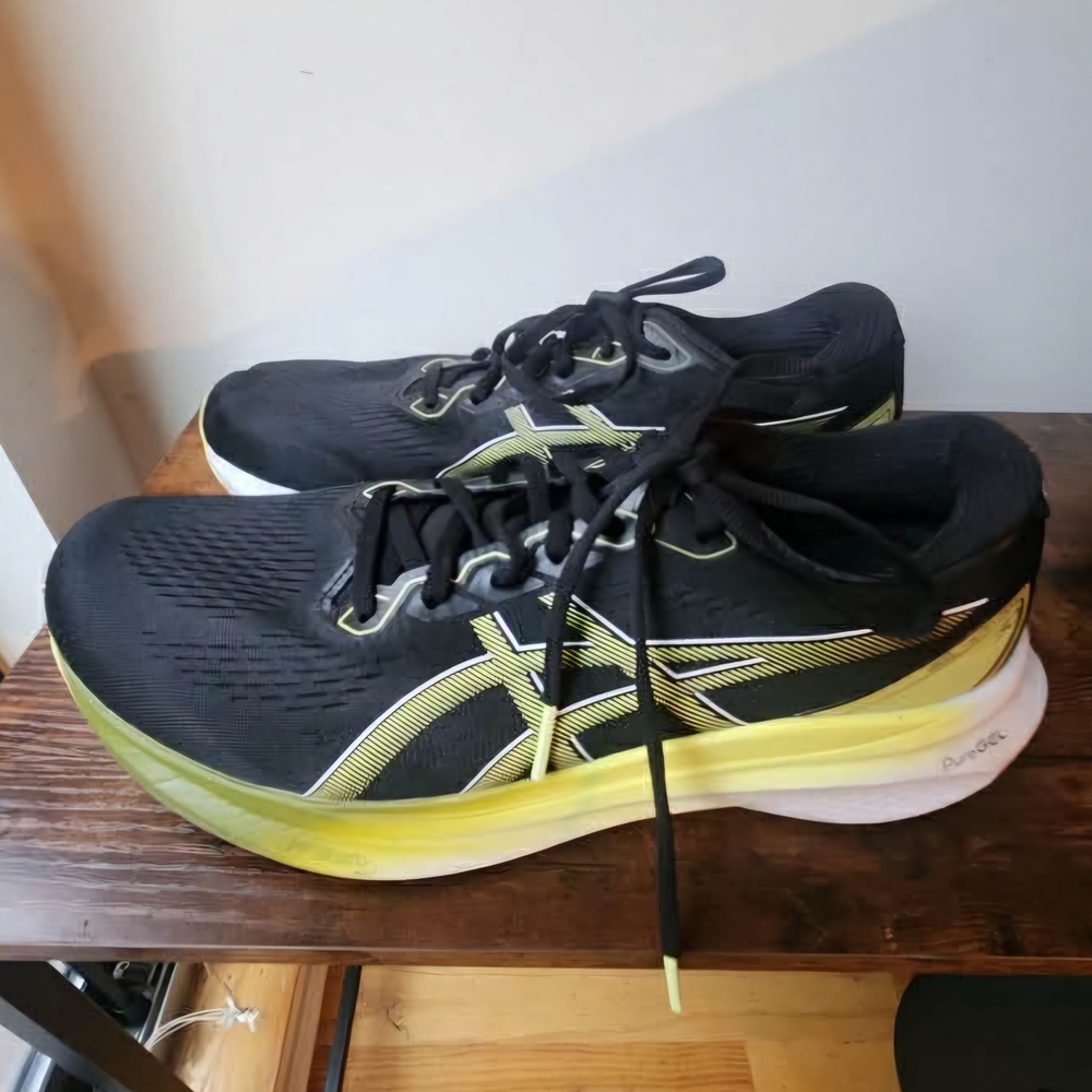 ASICS Men's Black and Yellow Athletic Shoes
